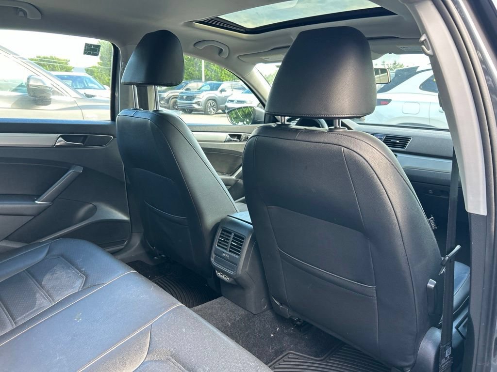 Used 2019 Volkswagen Passat 2.0T Wolfsburg w/ Wheels & Sunroof Package FWD image 42