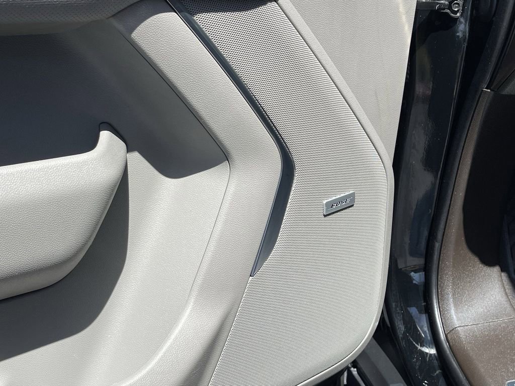 Used 2021 GMC Yukon XL SLT w/ SLT Luxury Package image 23