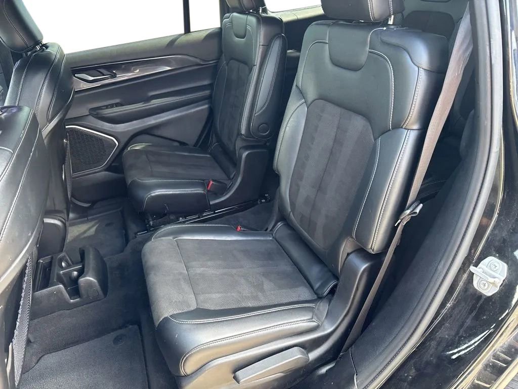 Used 2021 Jeep Grand Cherokee L Laredo AWD/4WD image 21