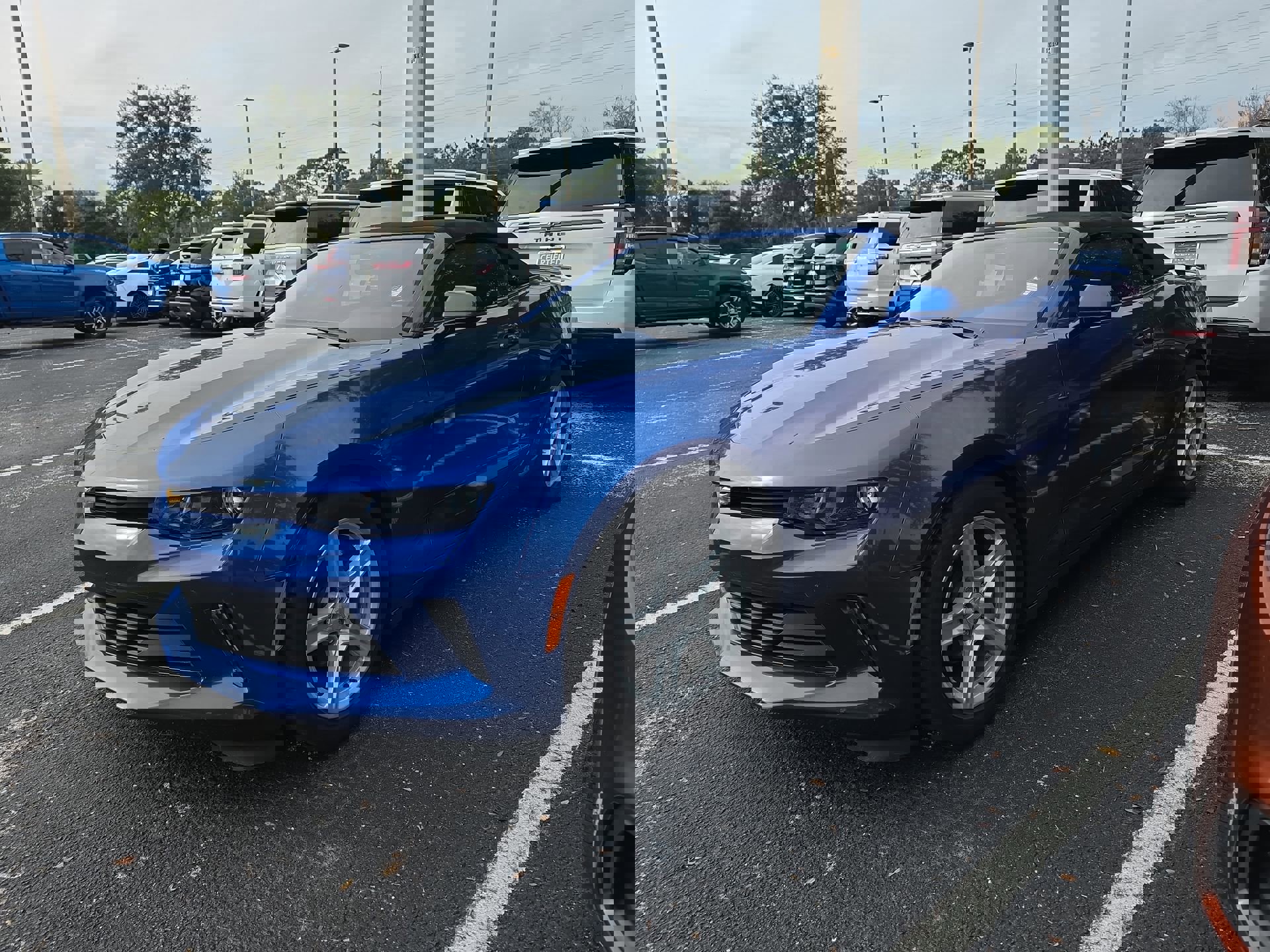 Used 2017 Chevrolet Camaro LT w/ Technology Package image 2