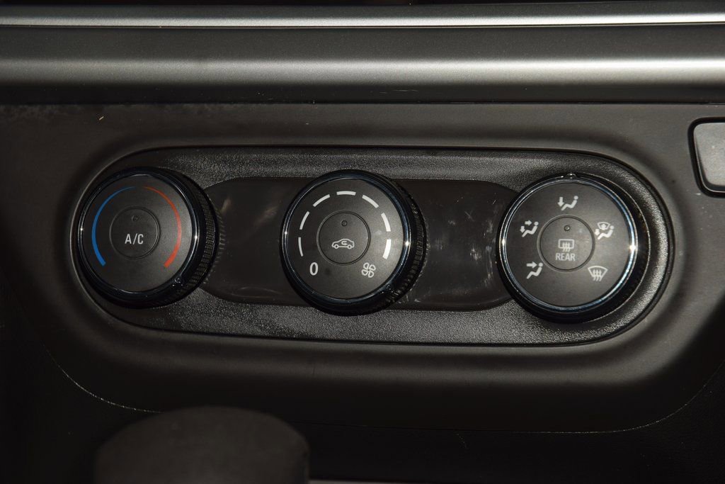 Certified 2024 Chevrolet Trax LS w/ Driver Confidence Package image 29