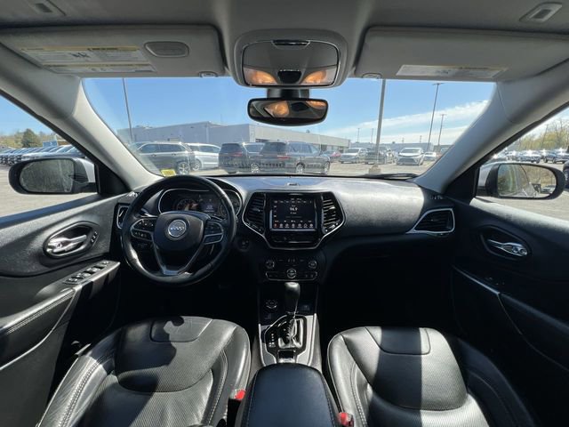 Used 2019 Jeep Cherokee Limited AWD/4WD image 14