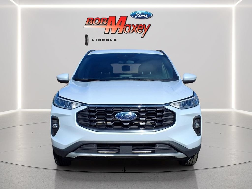 Used 2025 Ford Escape ST-Line Select AWD/4WD image 2