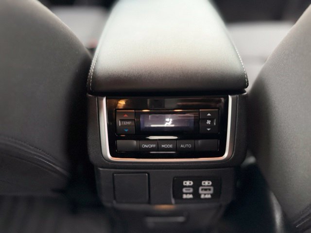 Used 2023 Subaru Ascent Premium w/ Convenience Package AWD/4WD image 27