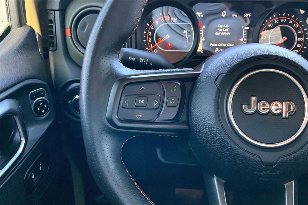 Used 2025 Jeep Gladiator Mojave image 10