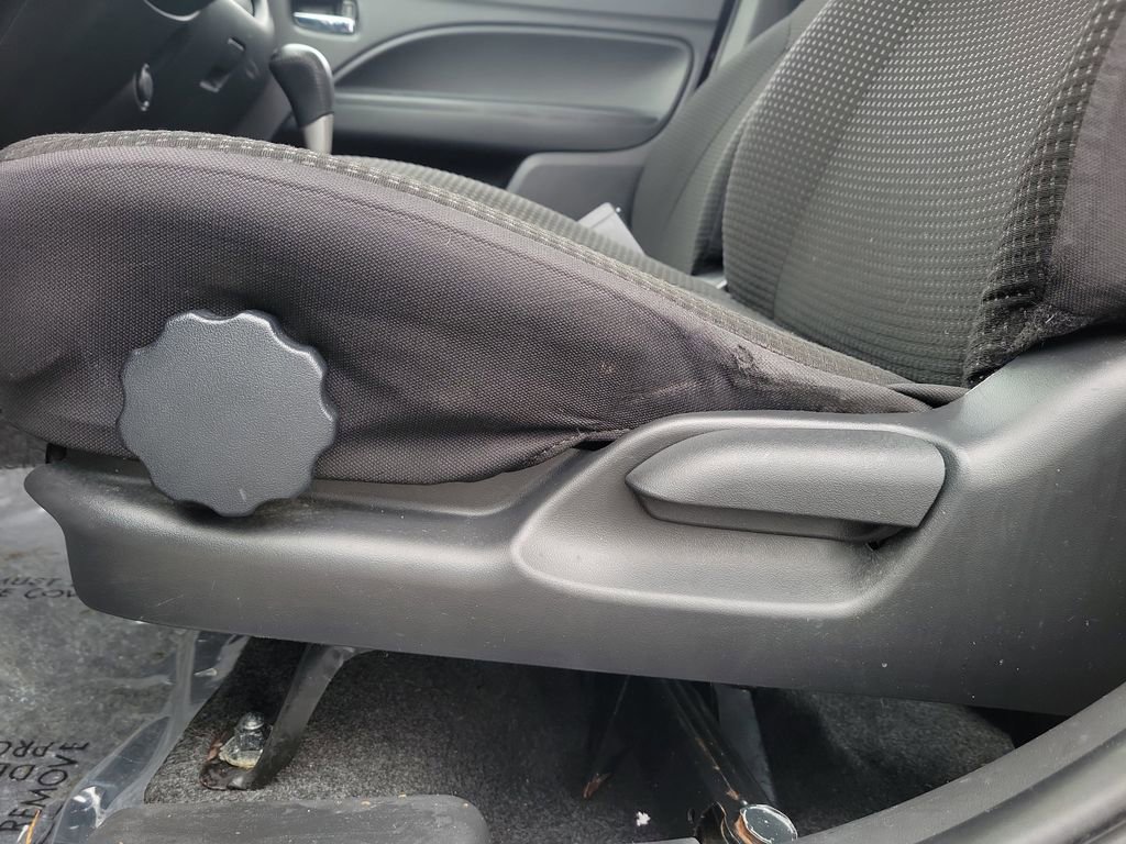 Used 2015 Mitsubishi Mirage ES image 18