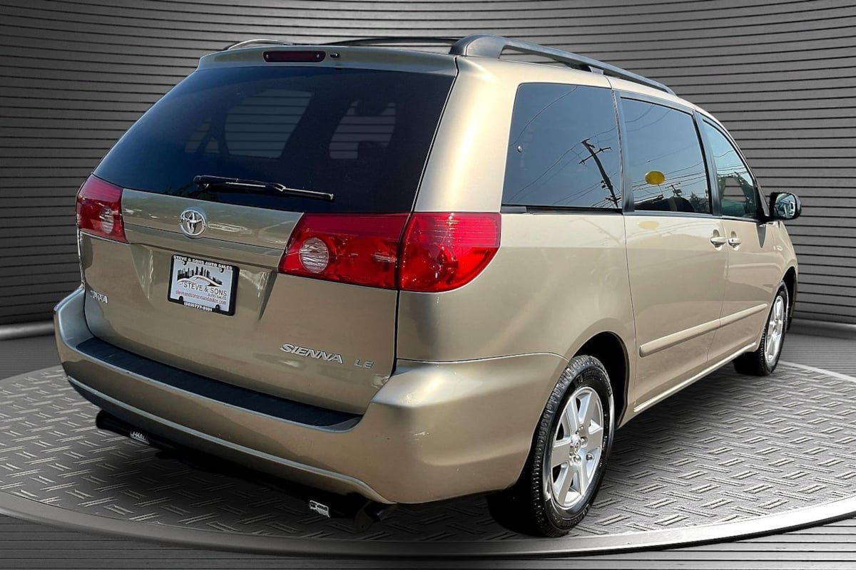 Used 2008 Toyota Sienna LE FWD image 6