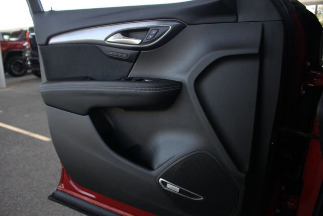 Used 2025 Buick Envision Sport Touring image 21