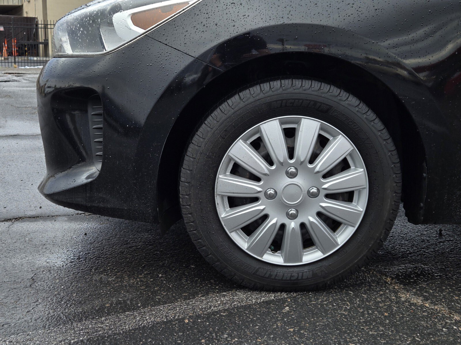 Used 2018 Kia Rio S FWD image 6