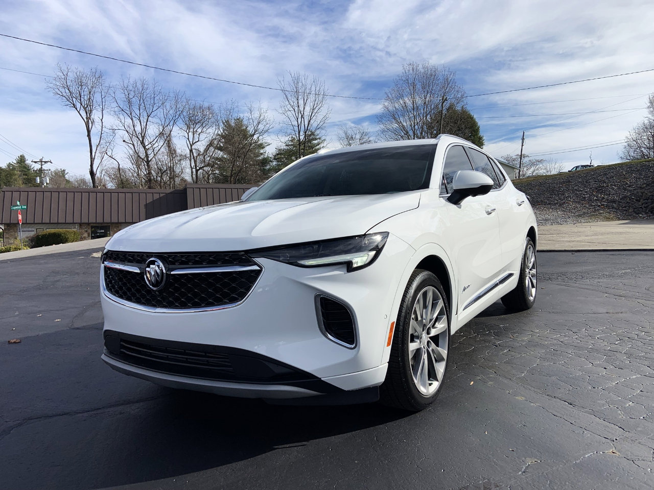 Used 2021 Buick Envision Avenir w/ Technology Package II image 1