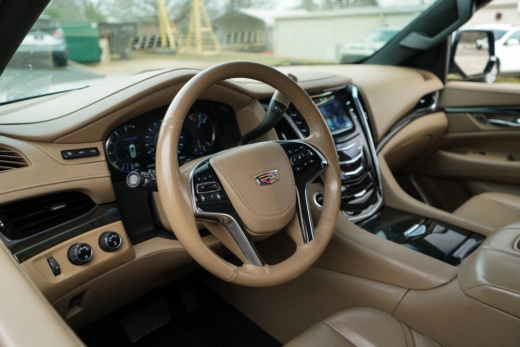 Used 2019 Cadillac Escalade Platinum image 7