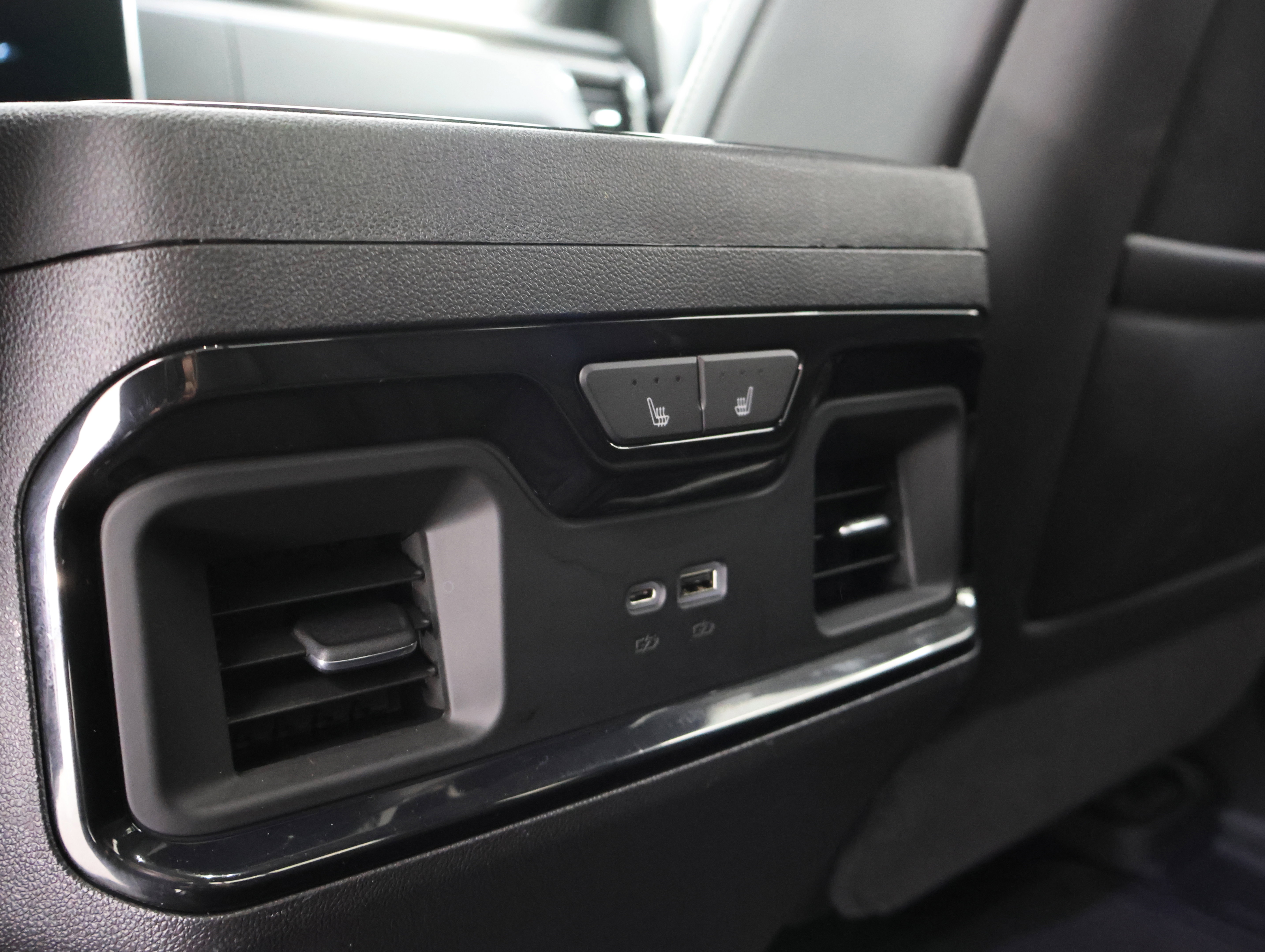 Used 2022 GMC Sierra 1500 AT4X image 42