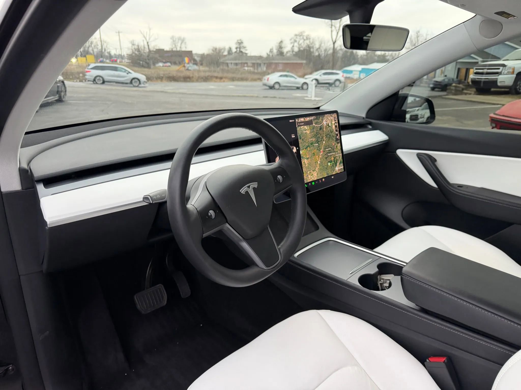 Used 2021 Tesla Model Y Long Range image 10