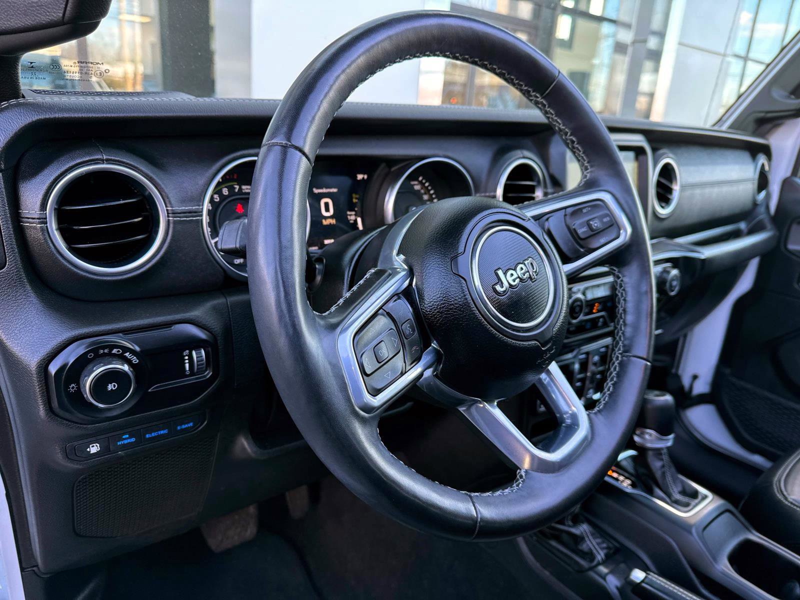 Used 2023 Jeep Wrangler Unlimited Sahara w/ Cold Weather Group image 12