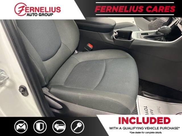 Used 2022 Toyota RAV4 LE image 26