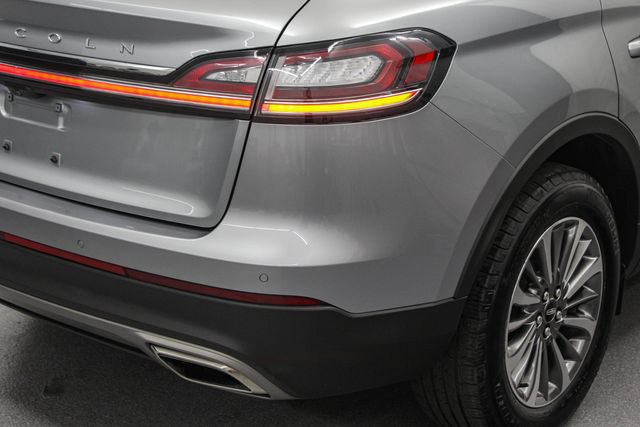 Used 2023 Lincoln Nautilus AWD w/ Premium Package image 9