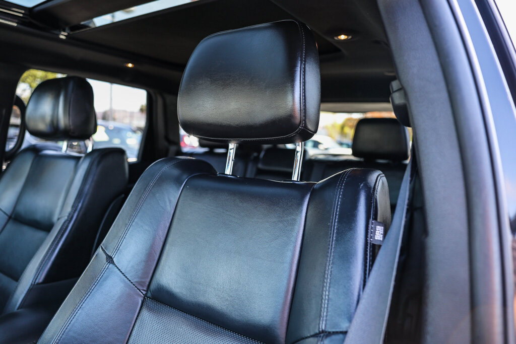 Used 2019 Jeep Grand Cherokee Limited w/ Luxury Group II RWD image 16