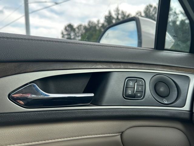 Used 2019 Lincoln MKZ Reserve FWD image 16