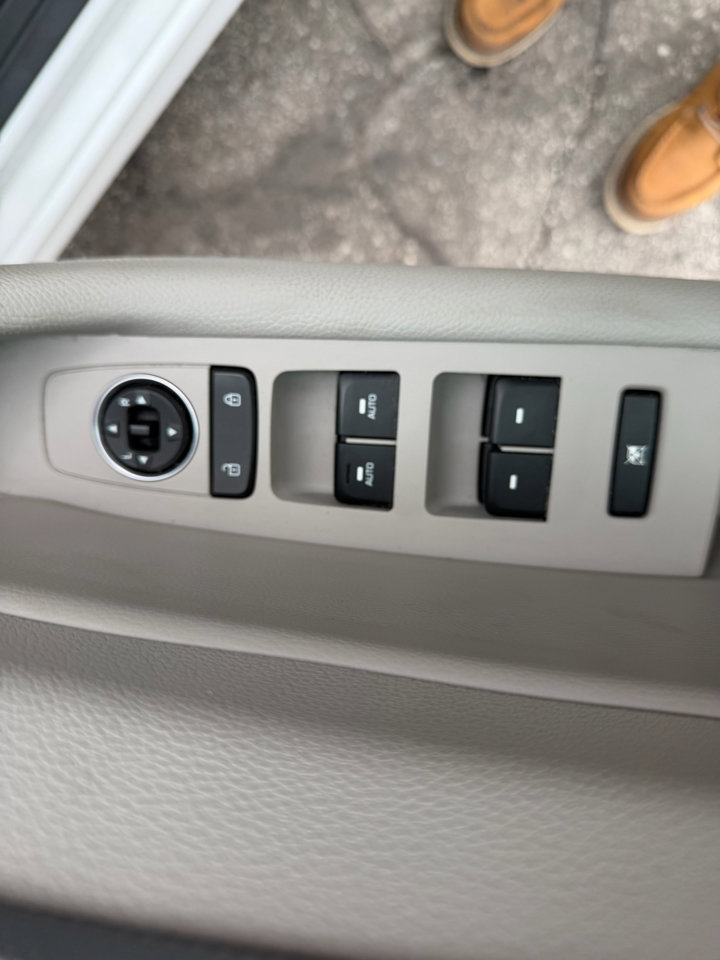 Used 2019 Hyundai Sonata Plug-In Hybrid image 13