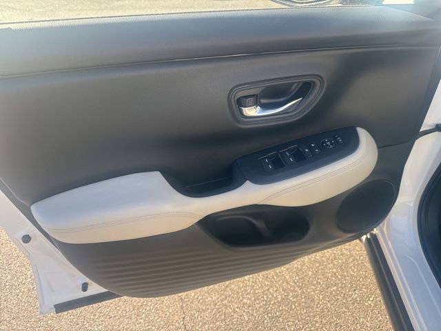 Used 2023 Honda HR-V LX image 19