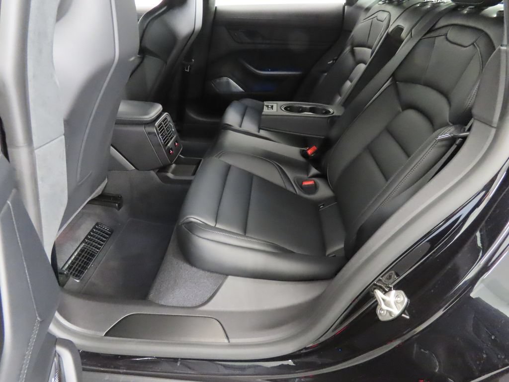 New 2026 Porsche Taycan Turbo AWD/4WD image 44