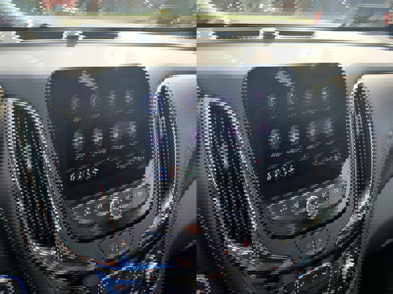 Used 2023 Chevrolet Equinox Premier image 10