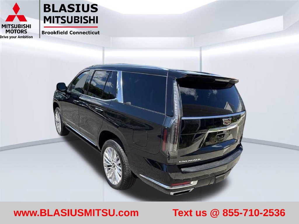 Used 2026 Cadillac Escalade Luxury AWD/4WD image 18