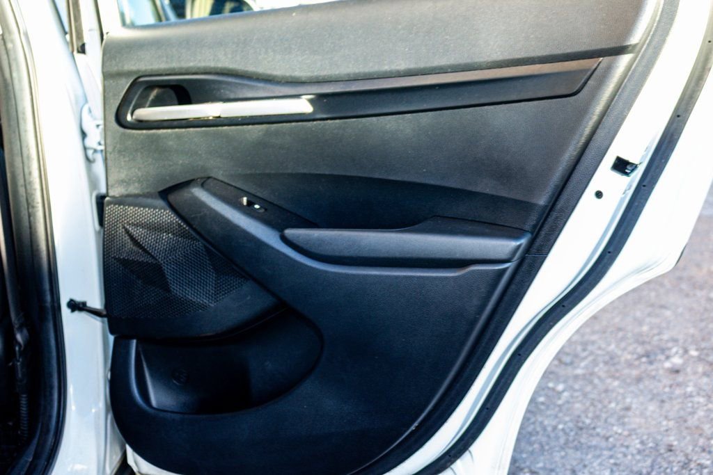 Used 2023 Kia Seltos LX image 18