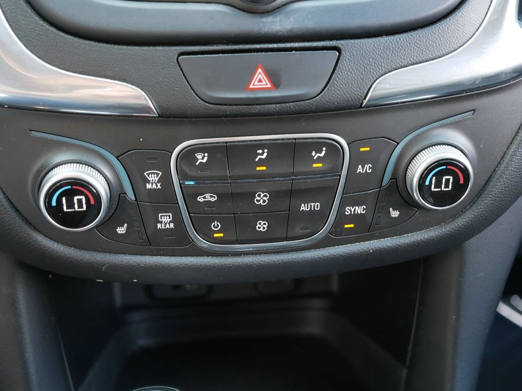 Used 2018 Chevrolet Equinox LT FWD image 20