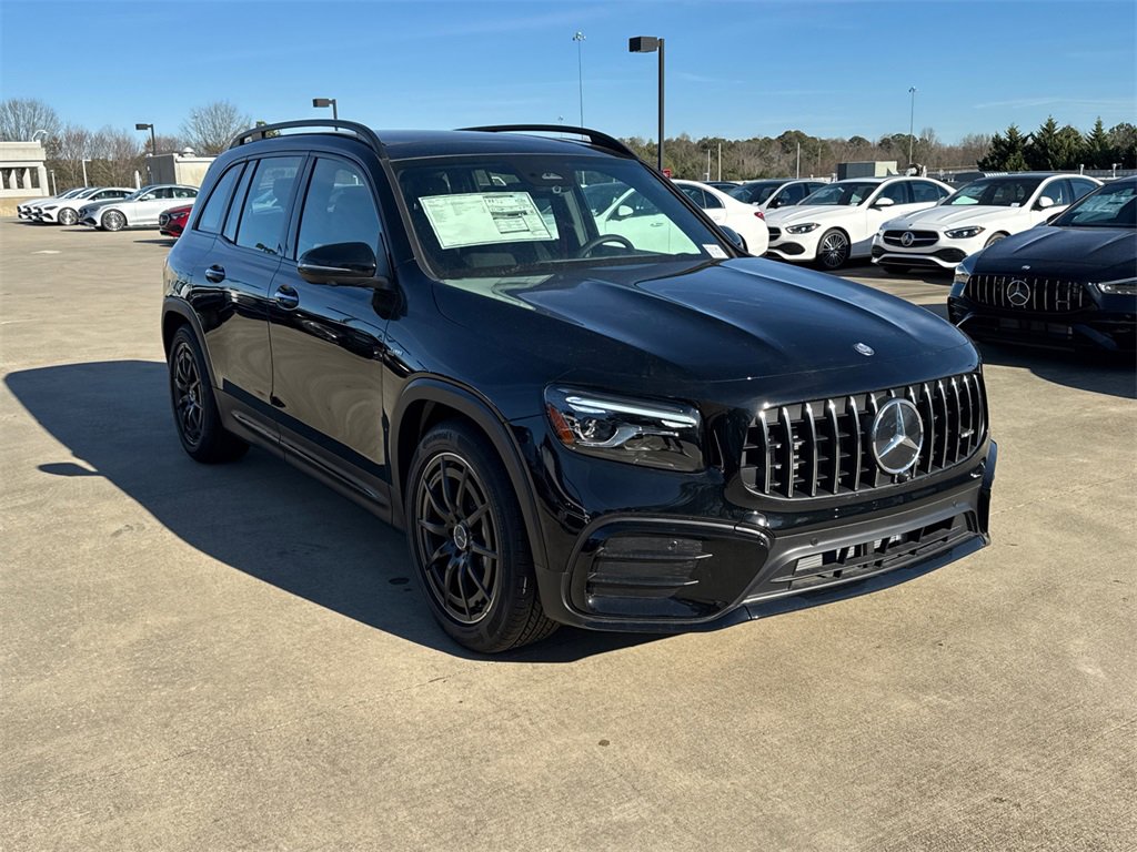 New 2025 Mercedes-Benz GLB 35 AMG 4MATIC image 2