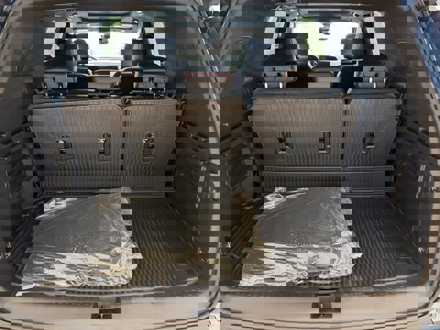 New 2026 Chevrolet Traverse Z71 w/ Driver Confidence Package image 14