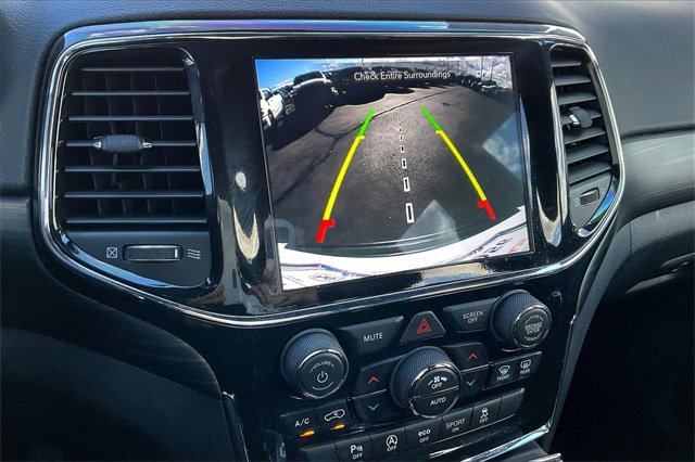 Certified 2022 Jeep Grand Cherokee Laredo X image 23