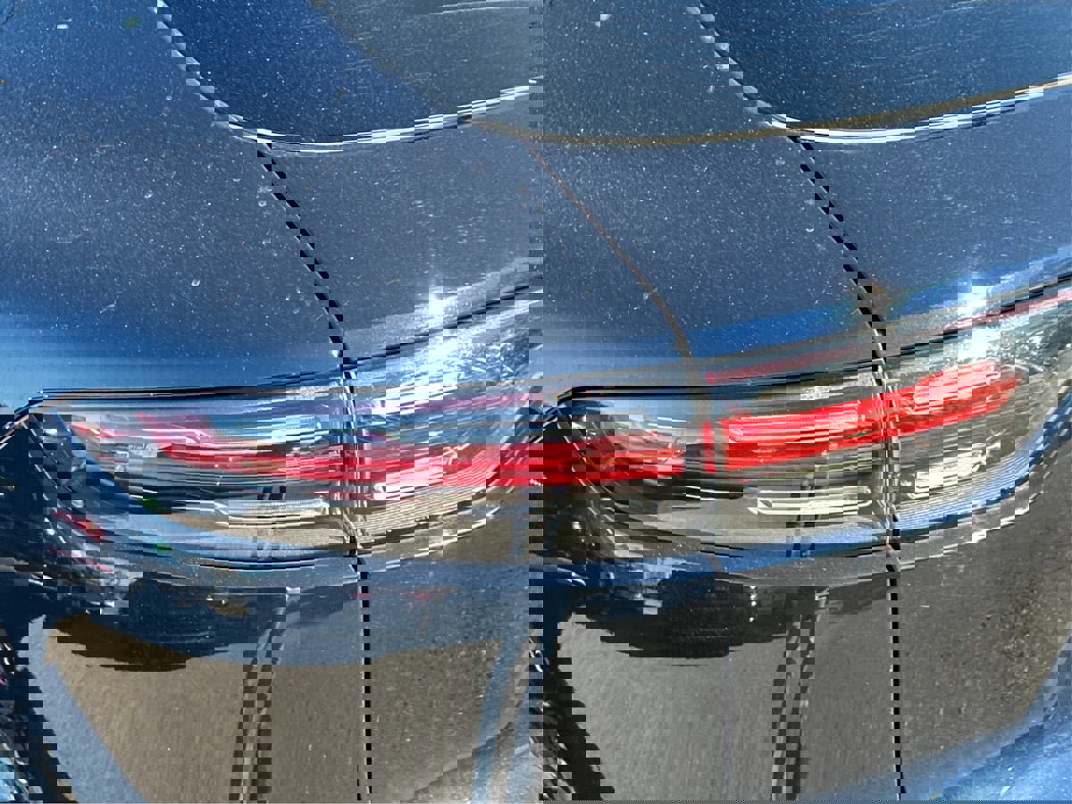 Used 2020 Porsche Cayenne image 31