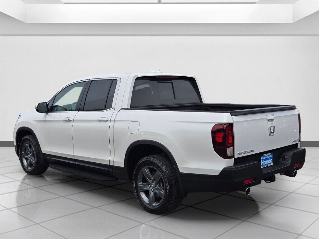 Certified 2023 Honda Ridgeline RTL image 5