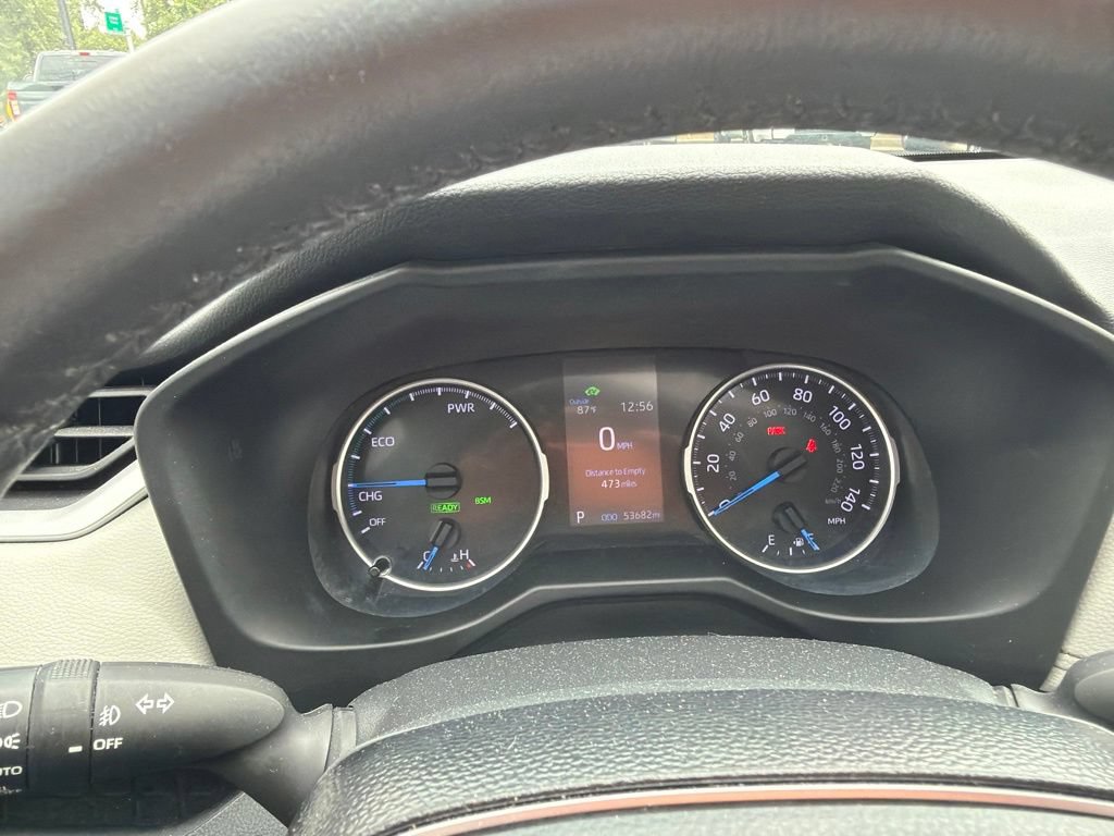 Used 2021 Toyota RAV4 XLE Premium AWD/4WD image 4