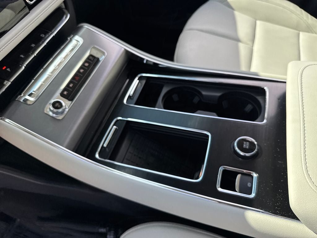 Used 2026 Lincoln Aviator AWD image 20