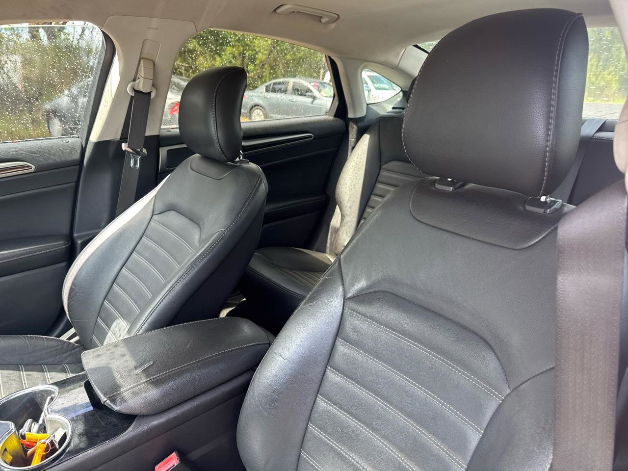 Used 2014 Ford Fusion SE w/ Equipment Group 202A FWD image 8