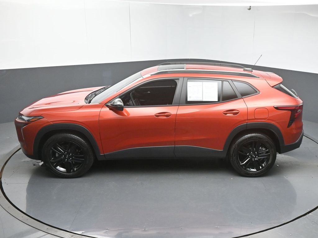 Used 2024 Chevrolet Trax ACTIV w/ Sunroof Package image 45