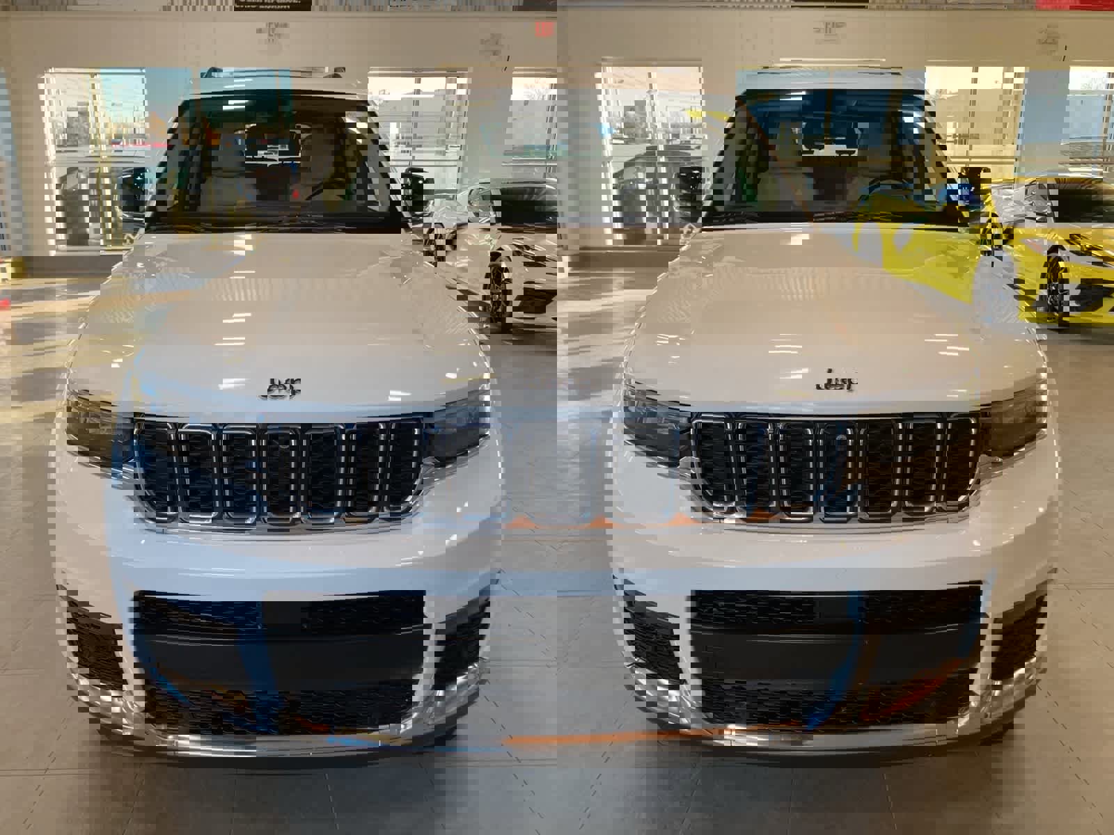 Used 2022 Jeep Grand Cherokee L Limited w/ Luxury Tech Group II image 2