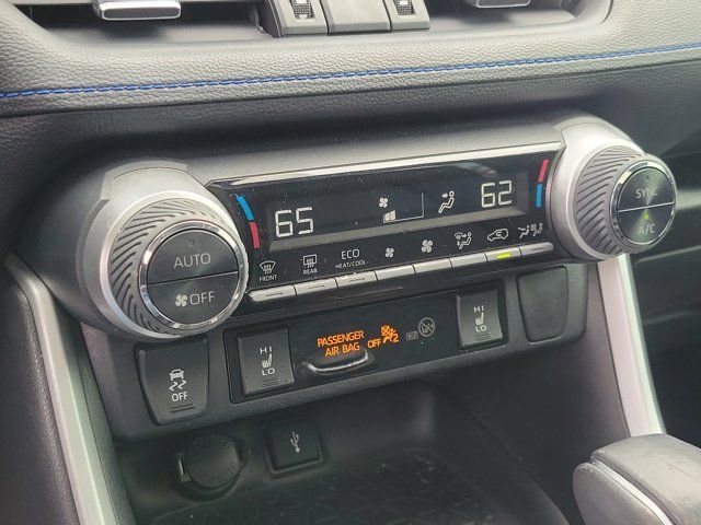 Used 2020 Toyota RAV4 XSE w/ XSE Grade Weather Package AWD/4WD image 27