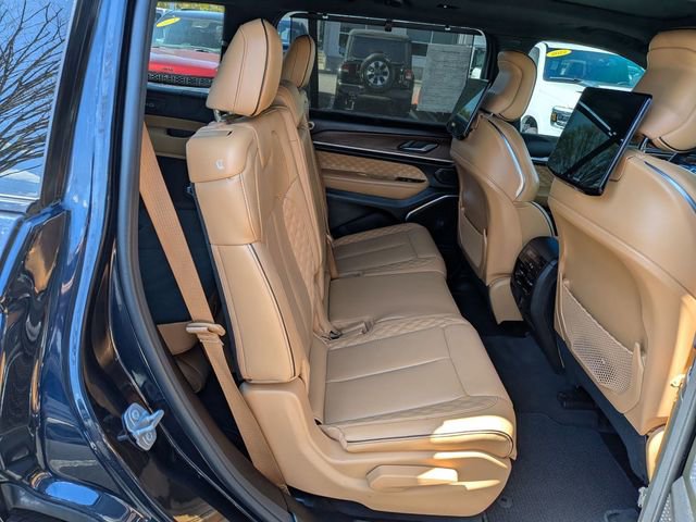 Used 2024 Jeep Grand Cherokee L Summit w/ High Altitude Package AWD/4WD image 35