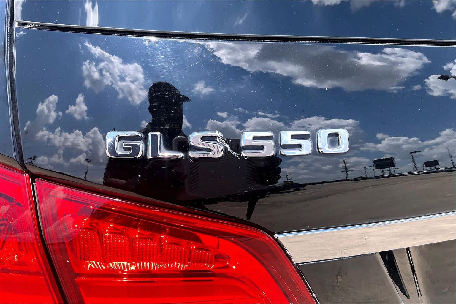 Used 2017 Mercedes-Benz GLS 550 4MATIC image 31