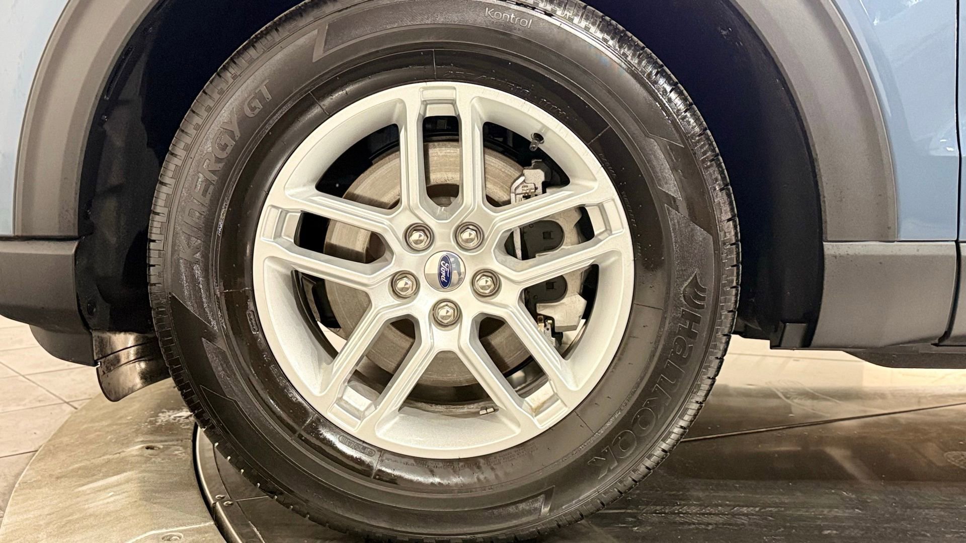 Used 2025 Ford Explorer Active w/ Active Comfort Package image 22