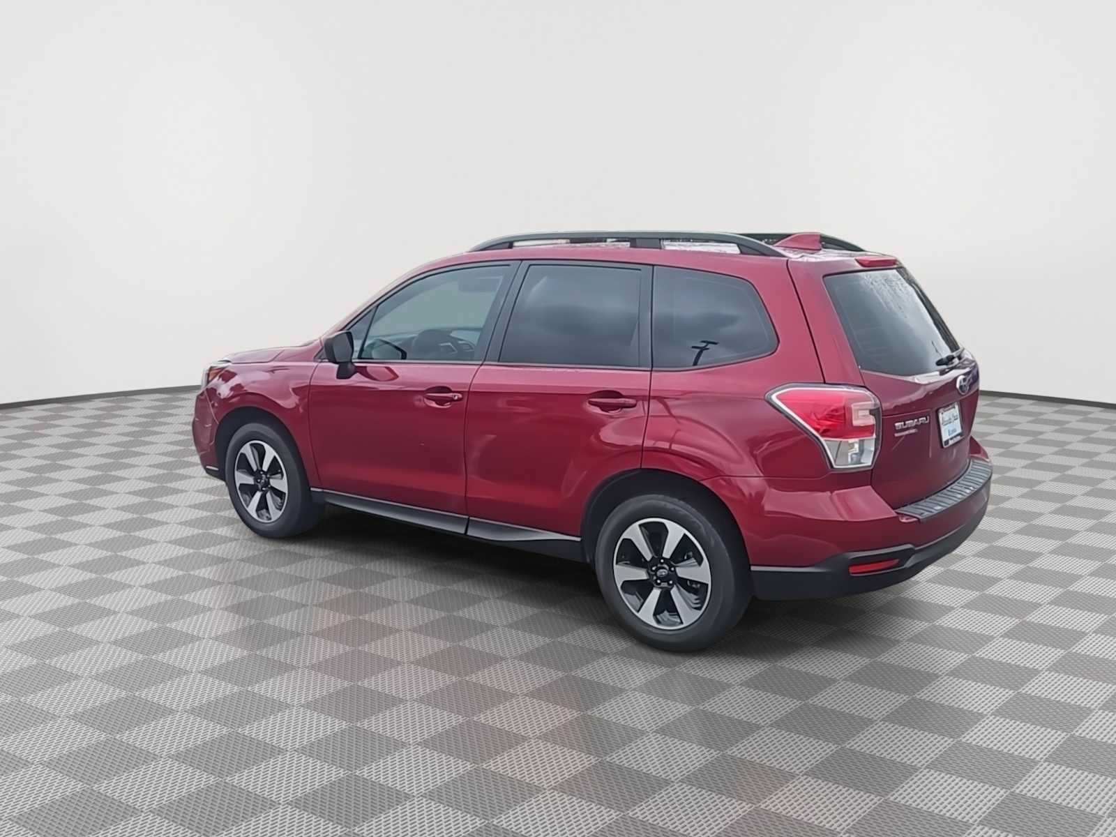 Used 2018 Subaru Forester 2.5i w/ Alloy Wheel Package AWD/4WD image 6