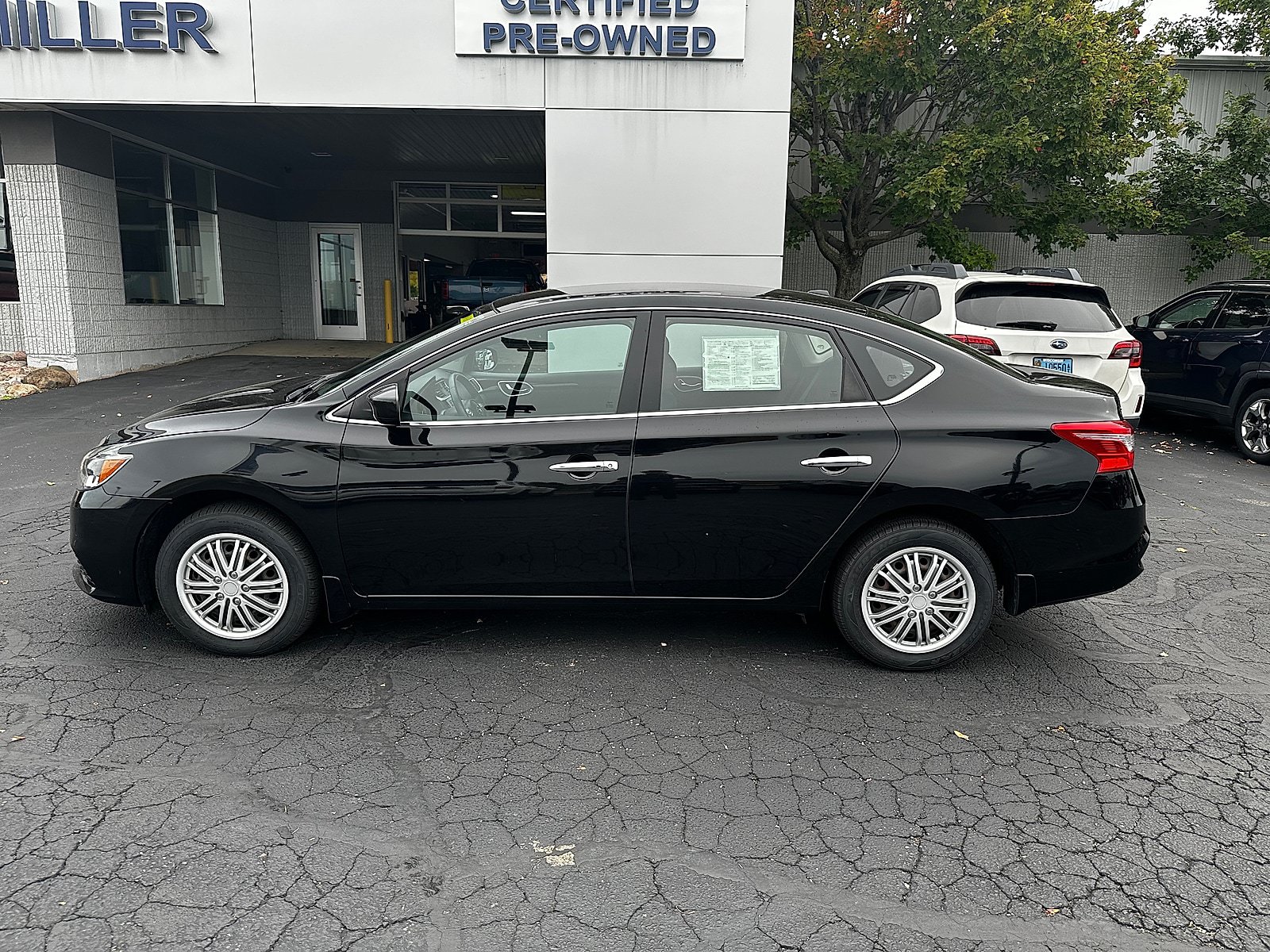 Used 2017 Nissan Sentra SV FWD image 6
