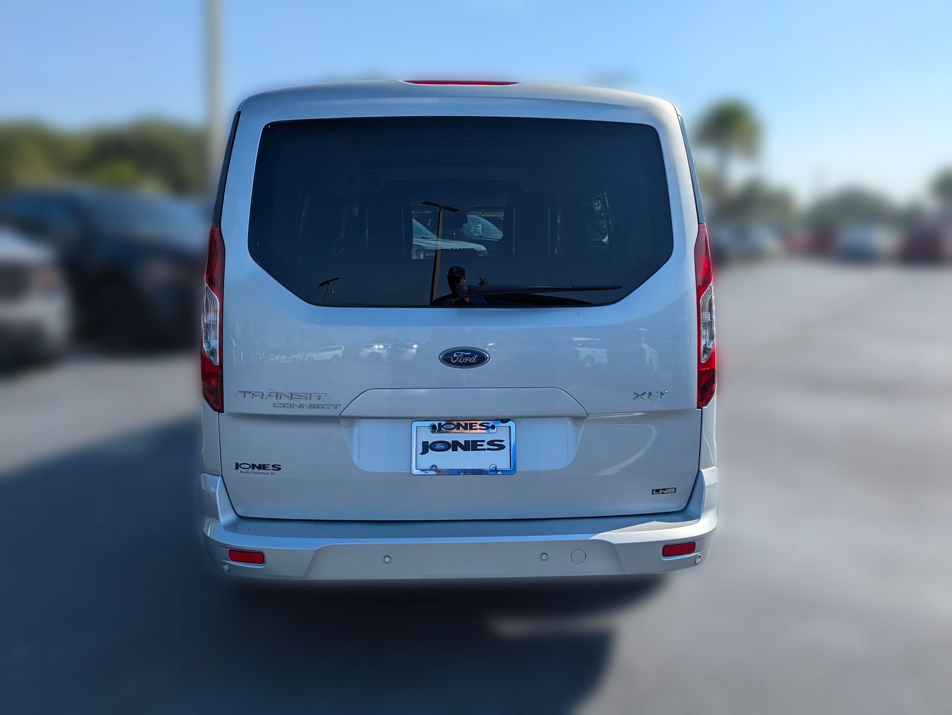 Used 2022 Ford Transit Connect XLT FWD image 6