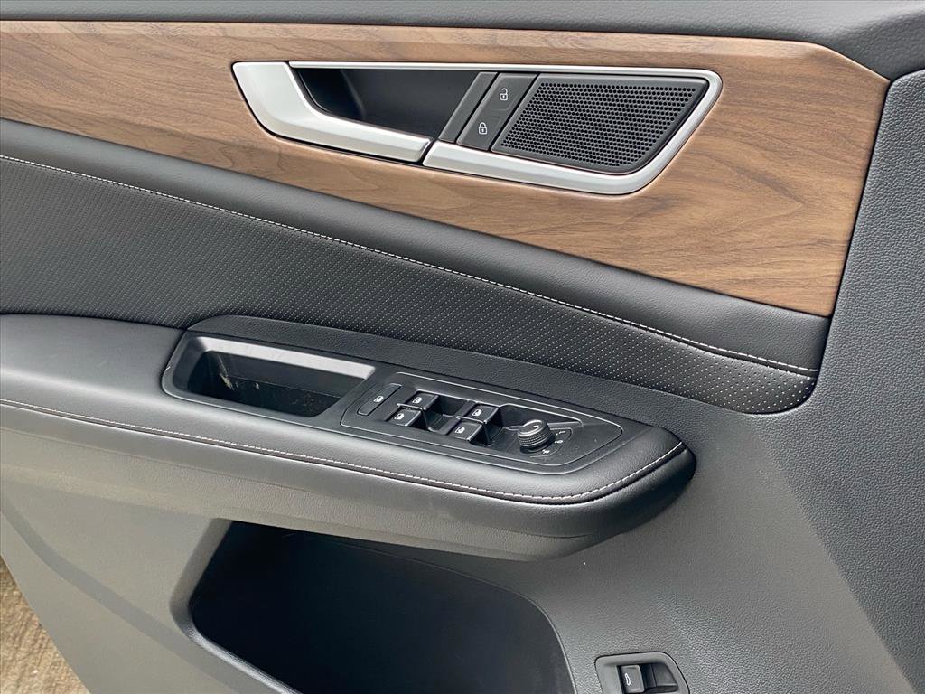 New 2026 Volkswagen Atlas SE image 10