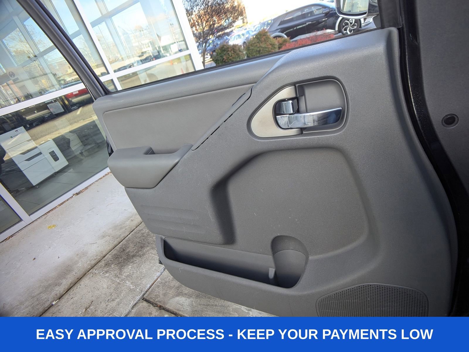 Used 2019 Nissan Frontier SL image 34