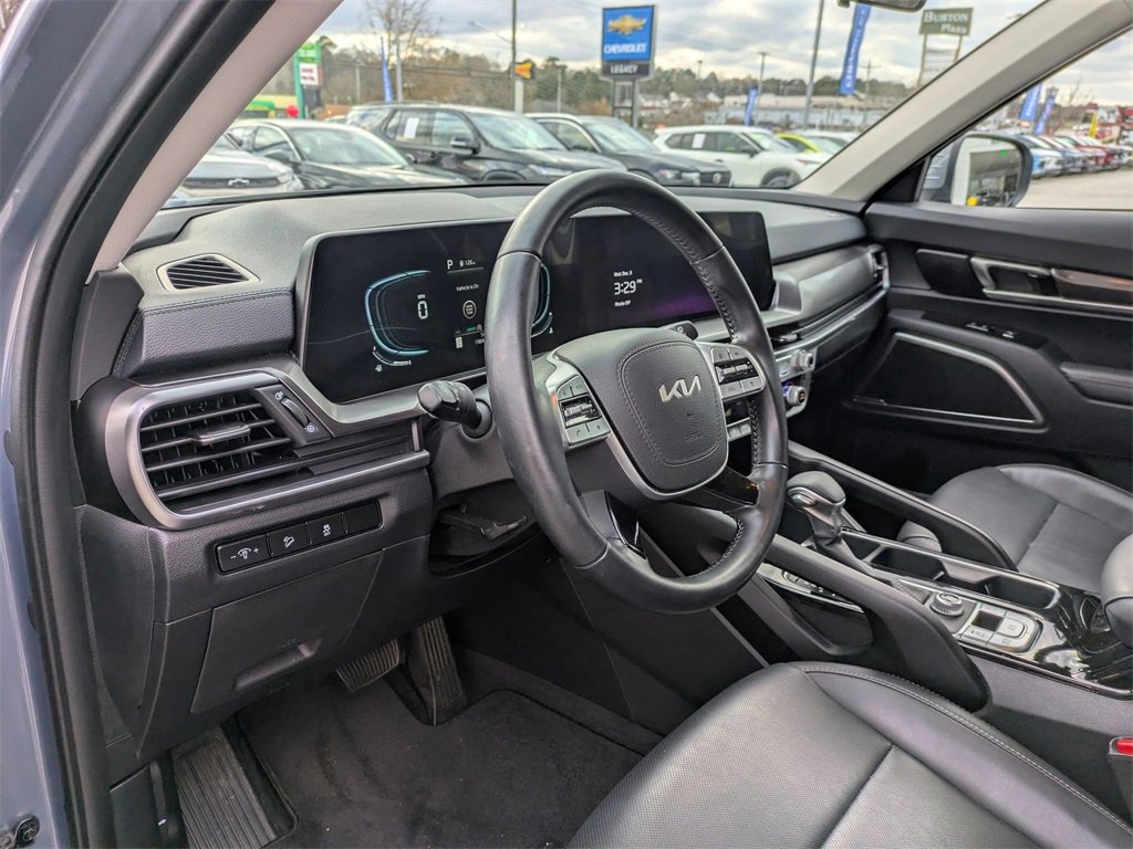 Used 2024 Kia Telluride LX image 15