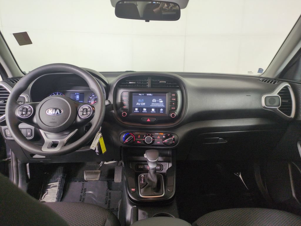 Used 2021 Kia Soul LX FWD image 12